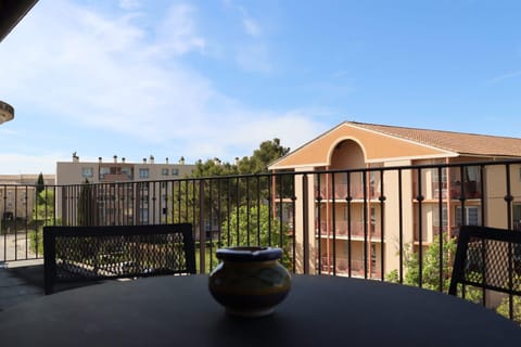 Uzès centre la TERRASSE des CAPUCINES avec Garage privée Apartment in Uzes