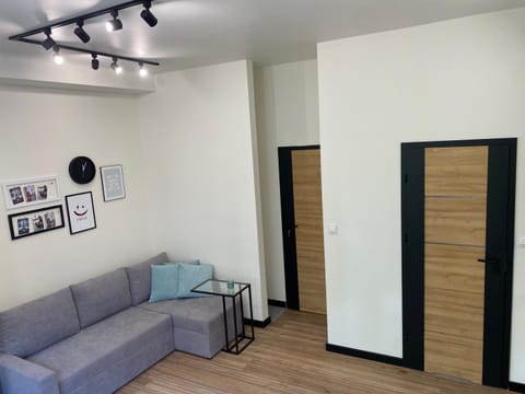 Facade/entrance, Bed, Living room, Seating area, Bedroom