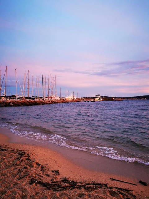 Nearby landmark, Natural landscape, Beach, Sunrise