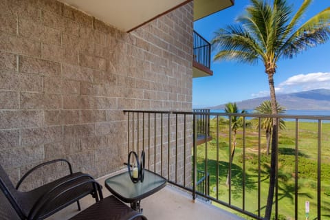 Kauhale Makai 512 Apartment in Kihei