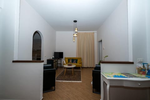 Confort Three - CITRA 011015-LT-2460 Apartment in La Spezia