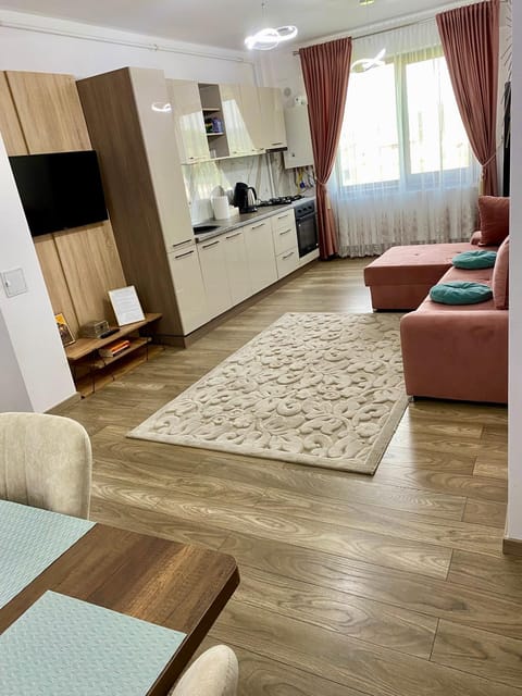 Living room, Seating area, Dining area, stove