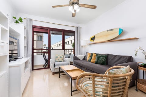 Communal lounge/ TV room, Balcony/Terrace, Living room, Dining area