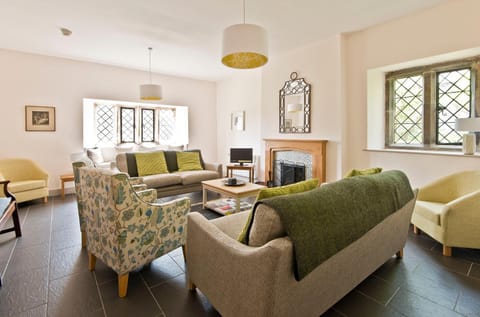 Communal lounge/ TV room, Day, On site