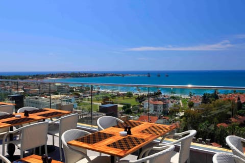 Restaurant/places to eat, Sea view