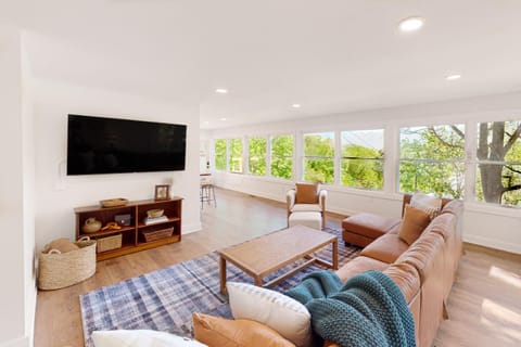 Restoration House House in Waynesville