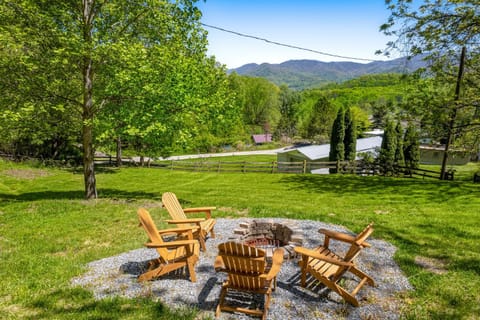 Restoration House House in Waynesville