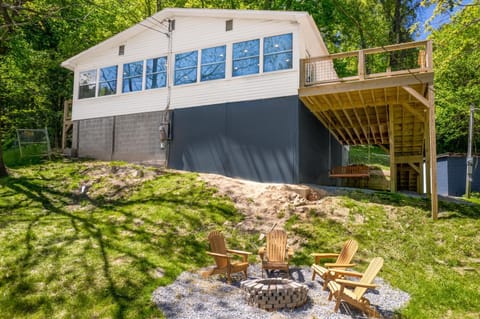 Restoration House House in Waynesville