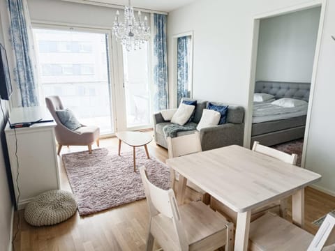 Bed, Living room, Photo of the whole room, Seating area