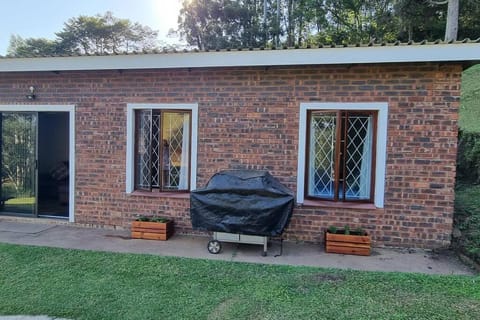 Property building, Day, BBQ facilities, Garden view