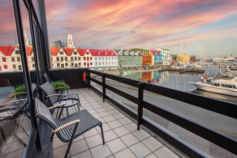 Patio, Balcony/Terrace, City view, Sea view