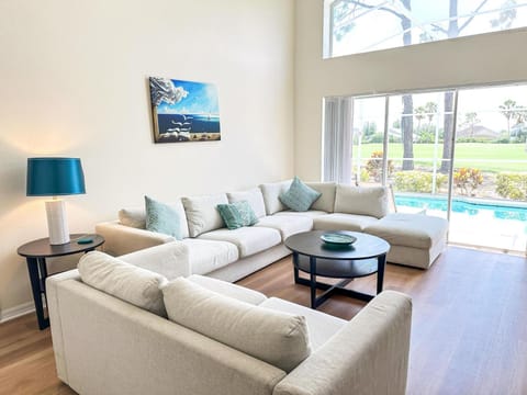 4 bedrooms pool home on Southern Dunes golf course Villa in Haines City