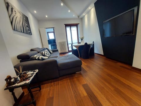 ATTICO LUX LE GRU Apartment in Turin