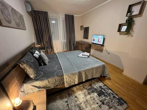 Център Варна апартамент с паркинг за нормална до средно голяма кола Apartment in Varna