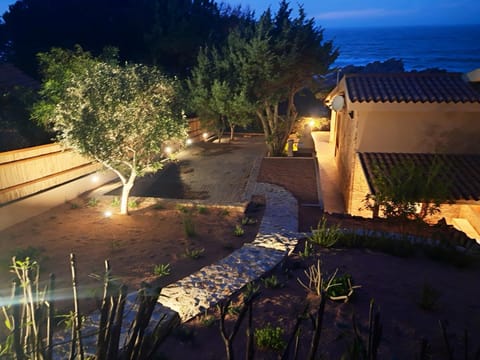 Property building, Garden