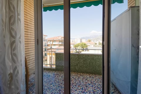 Victoria Apartment Apartment in Vallecrosia