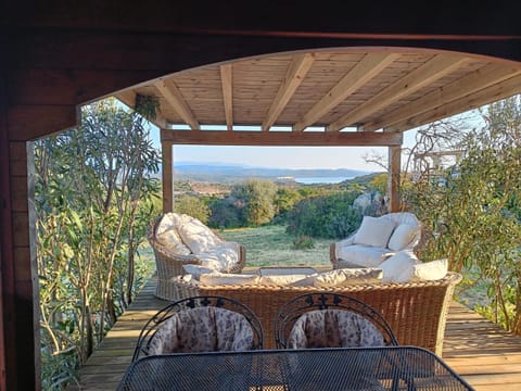 Natural landscape, View (from property/room), Balcony/Terrace, Garden view, Mountain view, Sea view