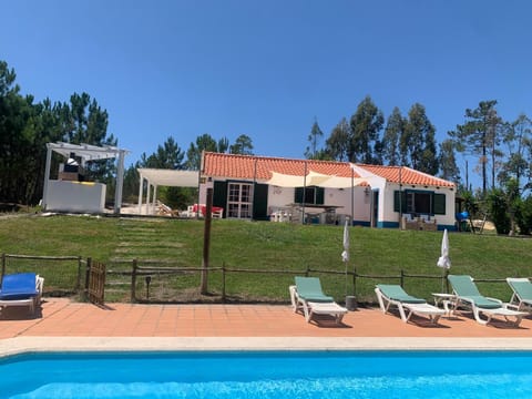 Property building, Garden view, Swimming pool, sunbed