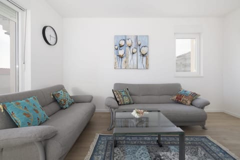 Apartman MORE Živogošće Apartment in Dubrovnik-Neretva County