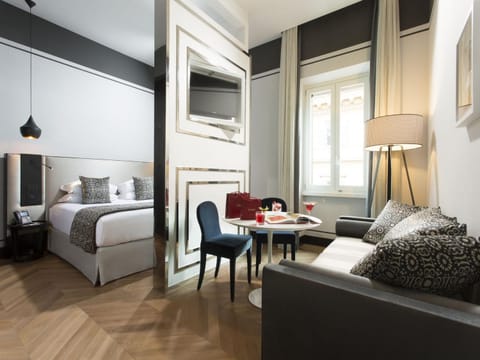 Living room, Bedroom