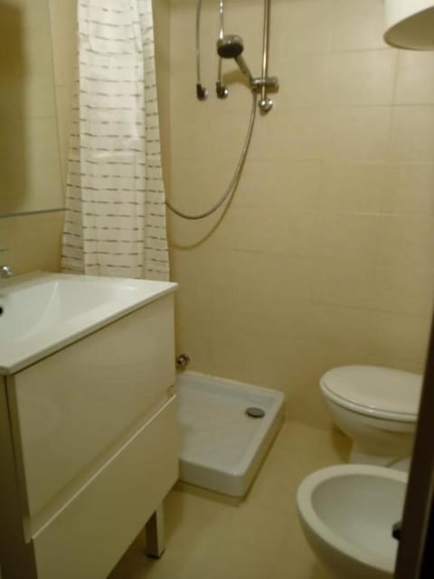 piccolo monolocale con angolo cottura Apartment in Parma