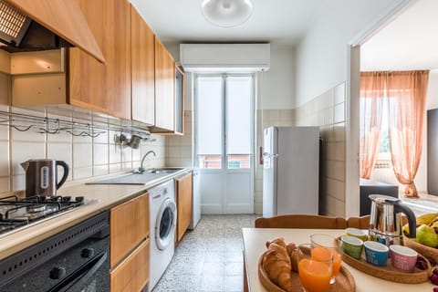 Coffee/tea facilities, Kitchen or kitchenette, Food and drinks, Food, dishwasher, pet friendly, toaster, washing machine