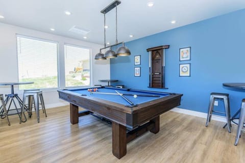 Resort Like Amenities King bd Qn bd Sofa bd Fast Wi-Fi Slps7 Apartment in Colorado Springs