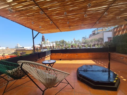 View (from property/room), Balcony/Terrace, Seating area