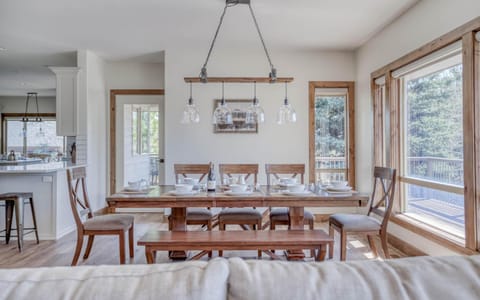 Mulligan Woods - Meredith Lodging House in Sunriver