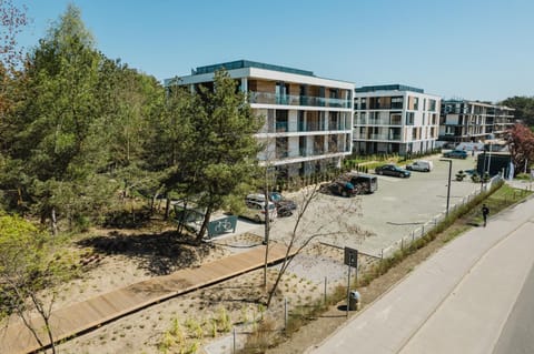 Property building, Spring, Day, Natural landscape, Parking