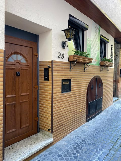 Property building, Facade/entrance