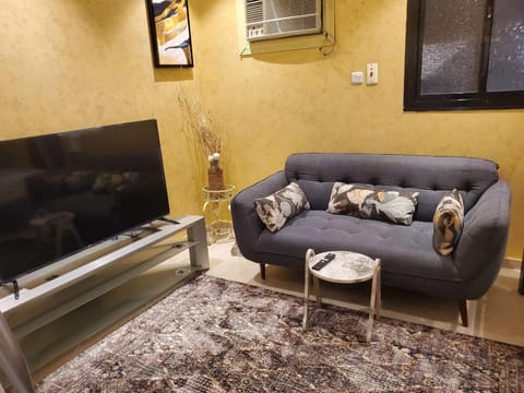 TV and multimedia, Seating area