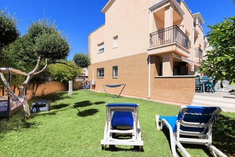 Garden, Garden view, sunbed