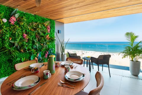 Day, Natural landscape, View (from property/room), Balcony/Terrace, Seating area, Dining area, Sea view