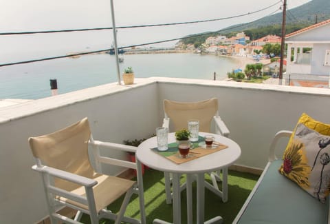 Day, Seating area, Sea view