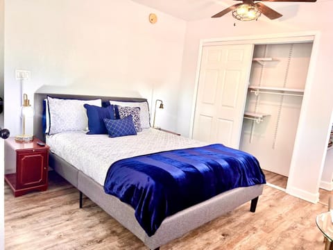 Bed, Bedroom