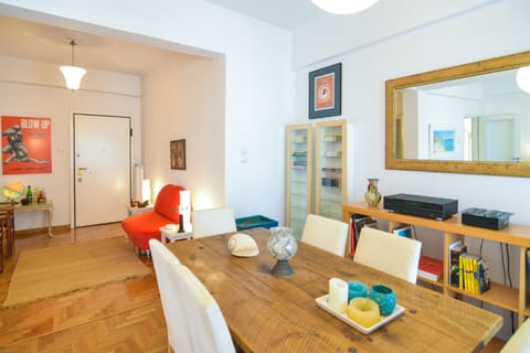 Living room, Seating area, Dining area