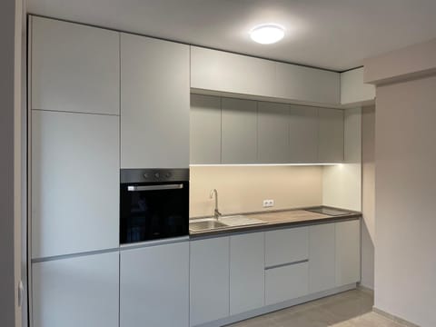 Kitchen or kitchenette, pet friendly, stove