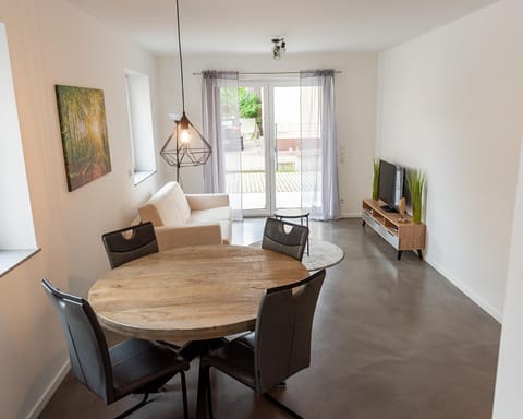 Living room, Seating area, Dining area
