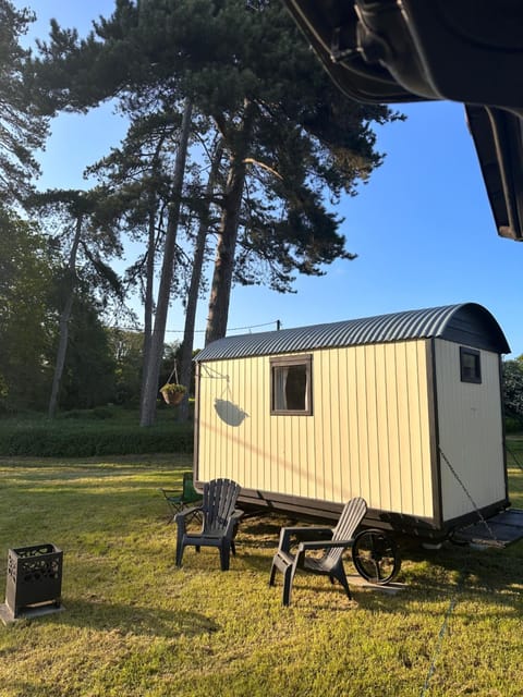 Garden, Seating area