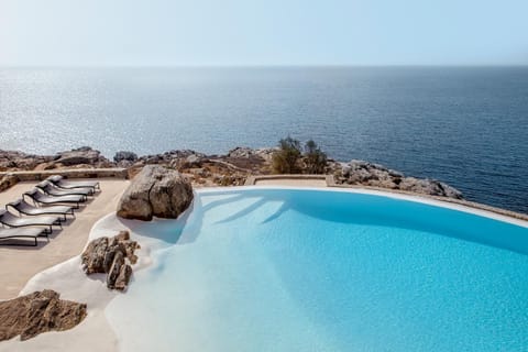 Nearby landmark, Day, Natural landscape, Beach, Pool view, Sea view, Swimming pool, Swimming pool, sunbed