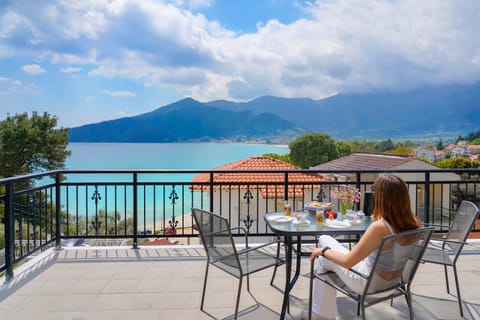 View (from property/room), Balcony/Terrace, Sea view