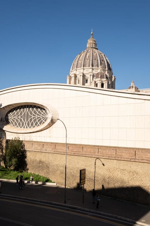 Day, Landmark view