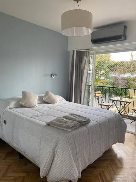 Bed, View (from property/room), Balcony/Terrace, Photo of the whole room, Bedroom, towels, air conditioner