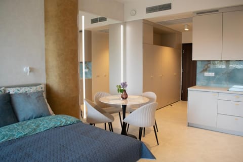 Hanza Tower Blue Bay Studio Apartment in Szczecin