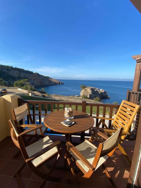 Day, Natural landscape, Balcony/Terrace, Mountain view, Sea view