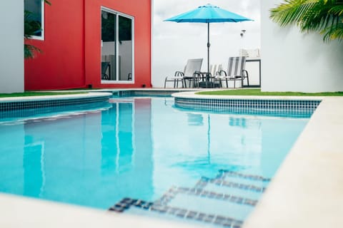 Swimming pool, sunbed