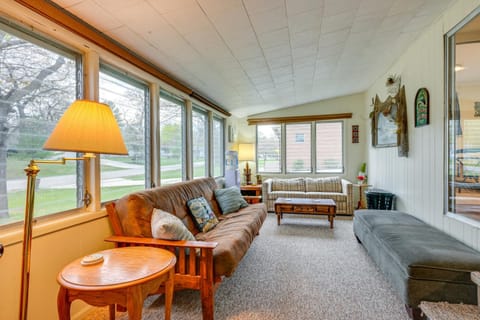 Walk to Lake Huron Pet-Friendly Caseville Cottage House in Michigan