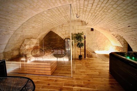 Spa Gaalor***** - Jacuzzi & Sauna à Rouen Apartment in Rouen