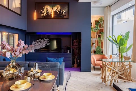TV and multimedia, Living room, Seating area